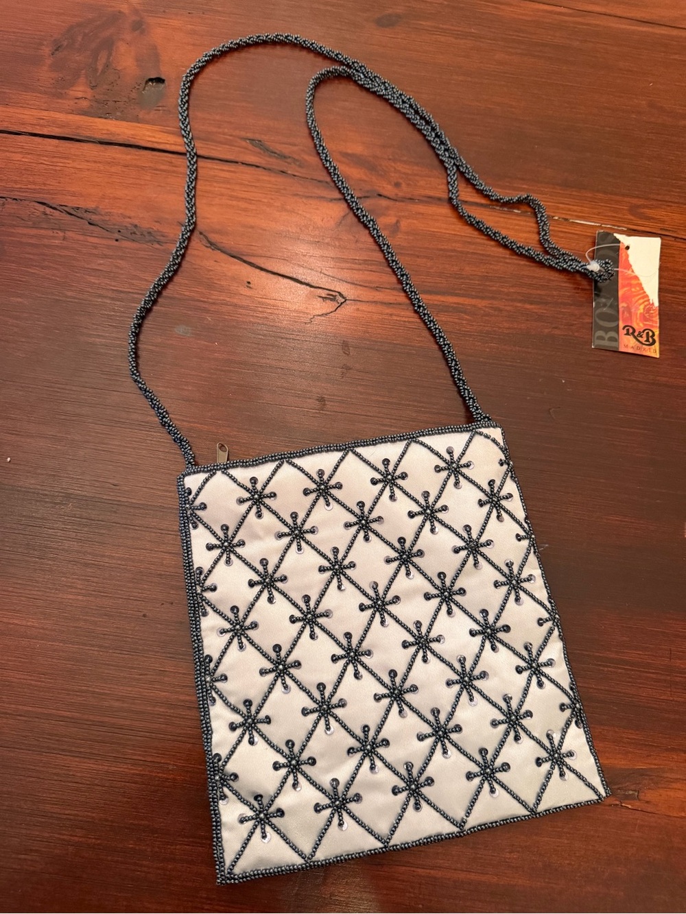NWT Vintage R&B Madrid Beaded Crossbody Bag White / Silver 7.7" Square